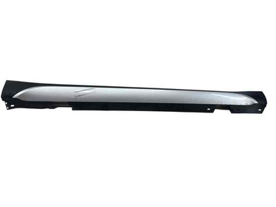 Faldon lateral BMW X1