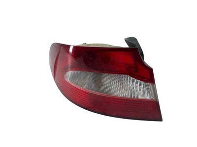 Piloto trasero izquierdo SKODA SUBERB