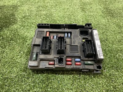 Caja reles / fusibles CITROEN BERLINGO 1.9 DIESEL