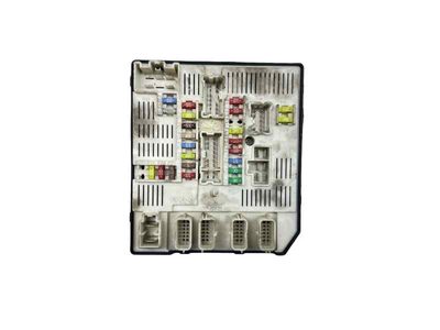 Caja reles / fusibles RENAULT MEGANE III BERLINA 5 P 1.5 DCI DIESEL